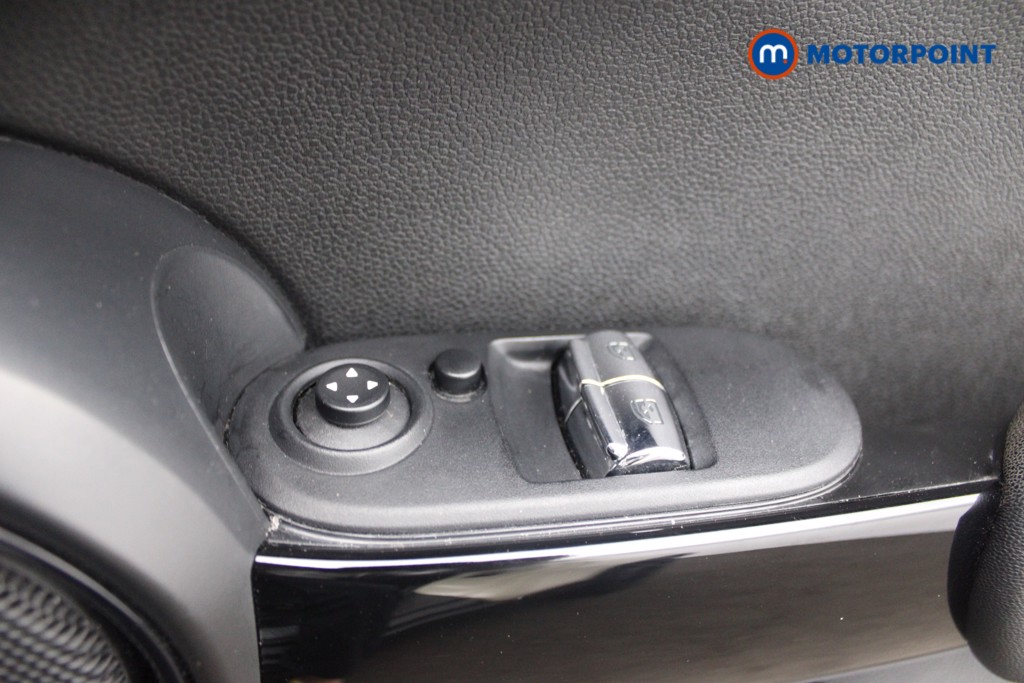 Mini Hatchback Cooper S Automatic Petrol Hatchback - Stock Number (1557558) - 13th supplementary image