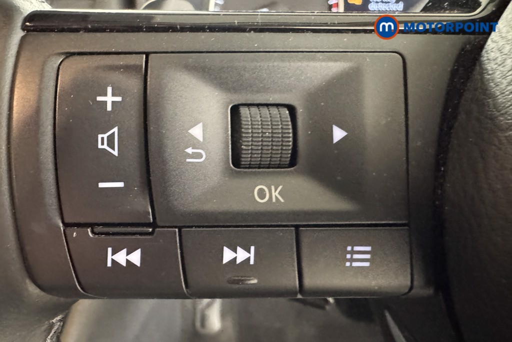 Nissan Qashqai Acenta Premium Automatic Petrol SUV - Stock Number (1557658) - 13th supplementary image