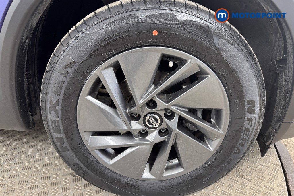 Nissan Qashqai Acenta Premium Automatic Petrol SUV - Stock Number (1557658) - 21st supplementary image