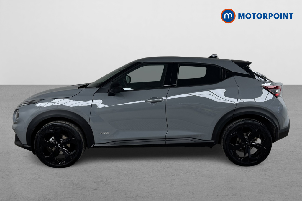 Nissan Juke Tekna Automatic Petrol-Electric Hybrid SUV - Stock Number (1558264) - Passenger side