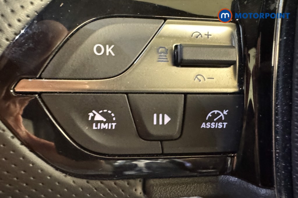 Peugeot 308 GT Automatic Petrol Plug-In Hybrid Estate - Stock Number (1558271) - 13th supplementary image