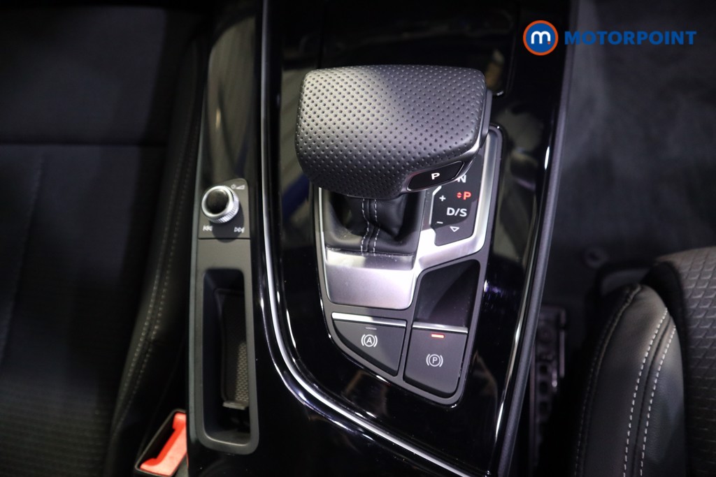 Audi A4 Black Edition Automatic Petrol Estate - Stock Number (1558390) - 9th supplementary image
