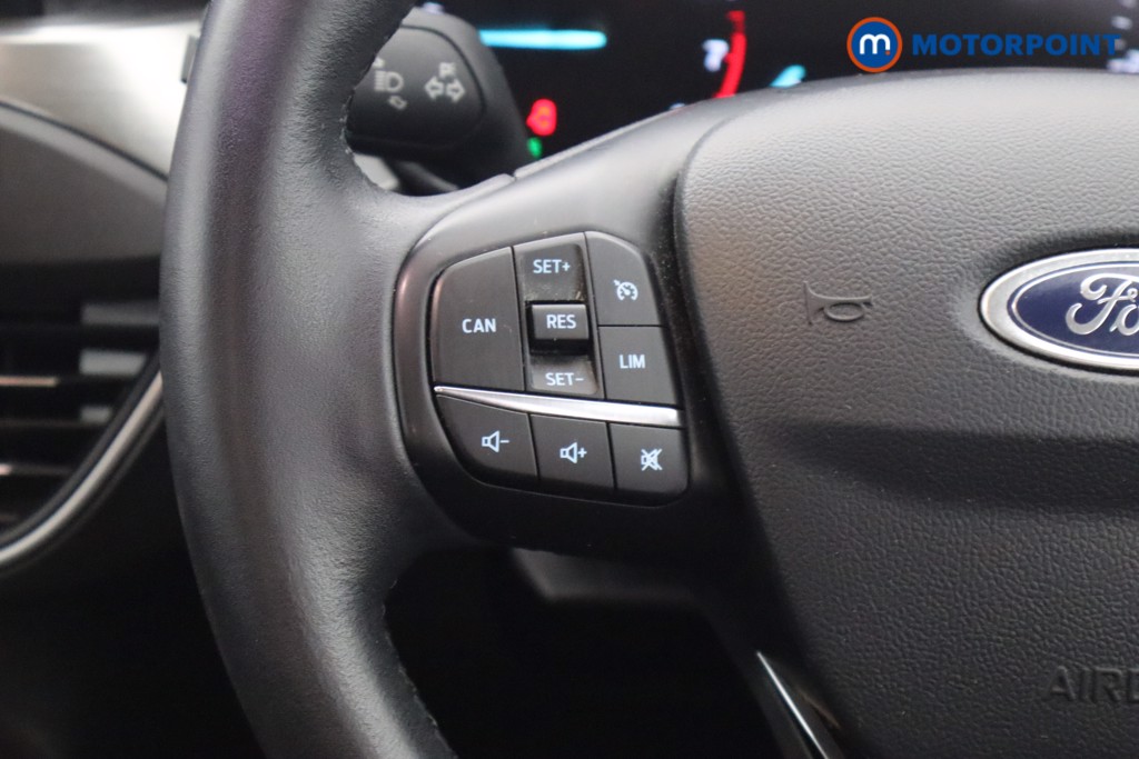 Ford Focus Titanium Manual Petrol Hatchback - Stock Number (1558411) - 4th supplementary image