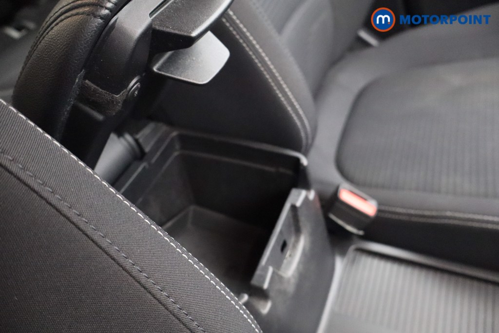 Ford Focus Titanium Manual Petrol Hatchback - Stock Number (1558411) - 8th supplementary image