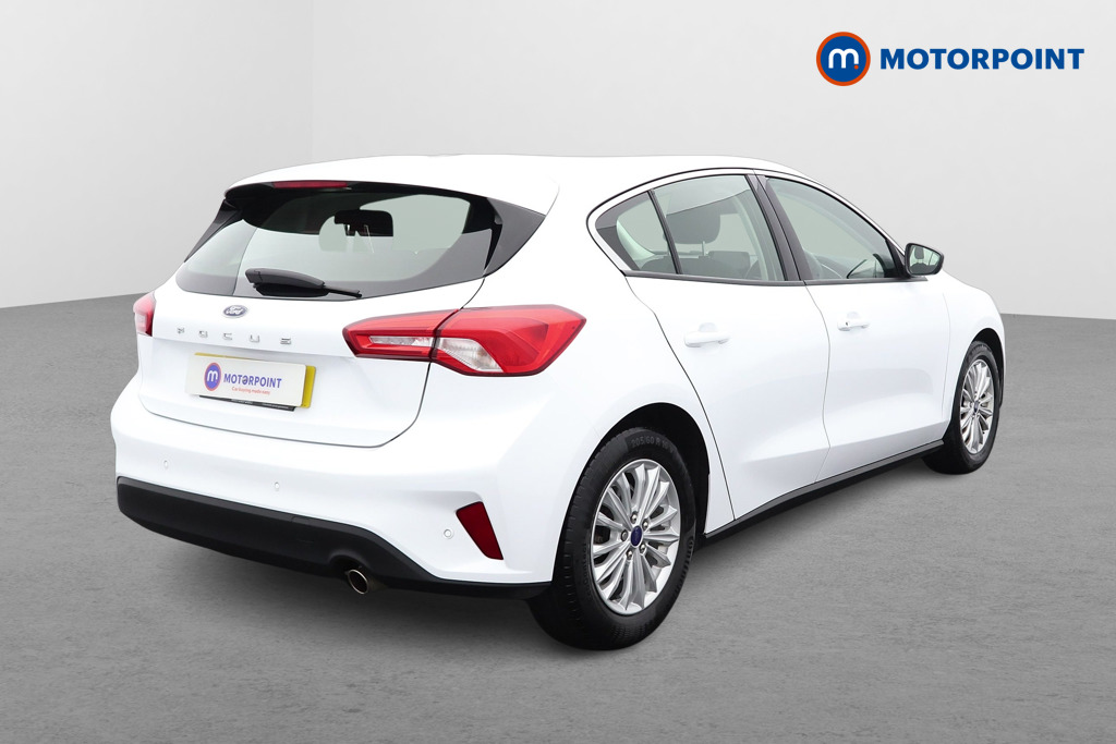 Ford Focus Titanium Manual Petrol Hatchback - Stock Number (1558411) - Passenger side front corner