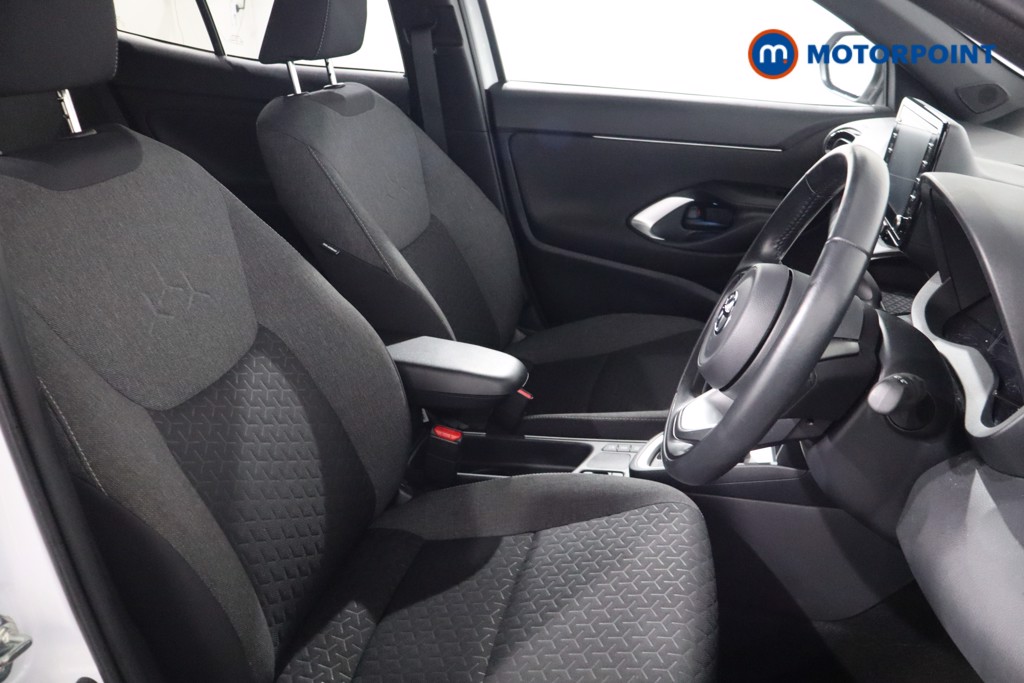 Toyota Yaris Cross Design Automatic Petrol-Electric Hybrid Estate - Stock Number (1559498) - 20th supplementary image