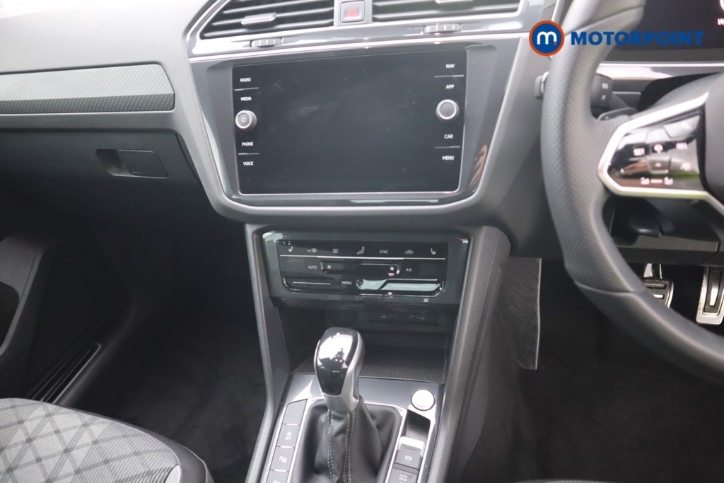Volkswagen Tiguan R-Line Automatic Diesel SUV - Stock Number (1559532) - 2nd supplementary image