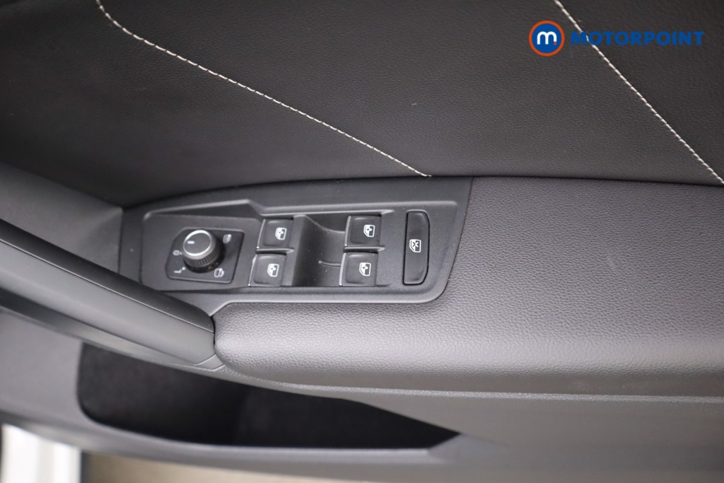 Volkswagen Tiguan R-Line Automatic Diesel SUV - Stock Number (1559532) - 3rd supplementary image
