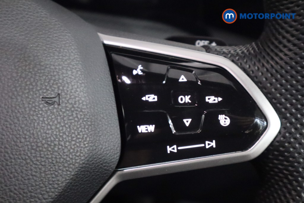 Volkswagen Golf R-Line Automatic Petrol Hatchback - Stock Number (1559682) - 8th supplementary image