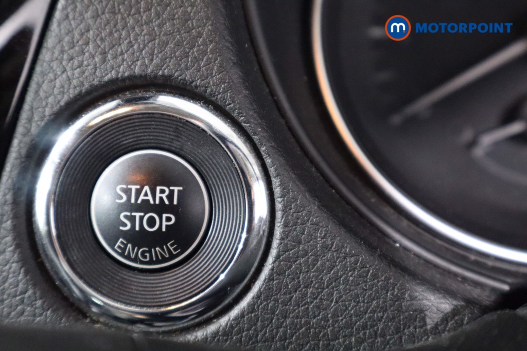 Nissan Qashqai Tekna Manual Petrol SUV - Stock Number (1559691) - 13th supplementary image