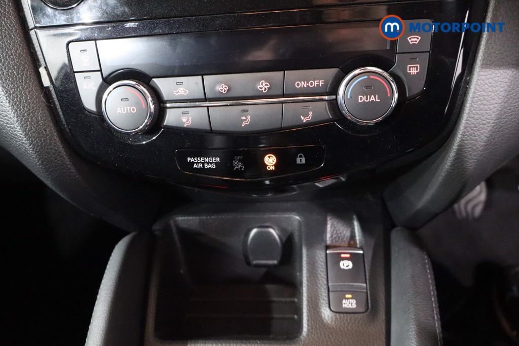 Nissan Qashqai Tekna Manual Petrol SUV - Stock Number (1559691) - 16th supplementary image