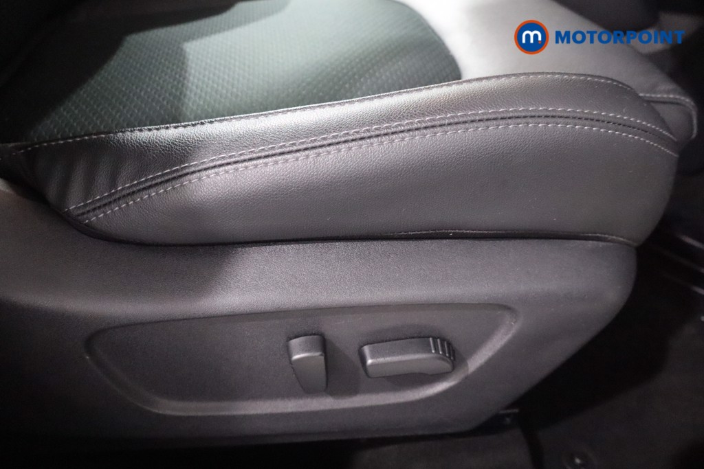 Nissan Qashqai Tekna Manual Petrol SUV - Stock Number (1559691) - 19th supplementary image