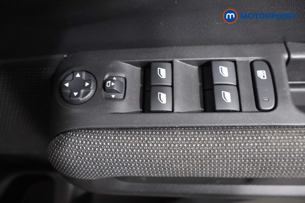 Citroen C3 Aircross Shine Manual Petrol SUV - Stock Number (1541314) - 17th supplementary image