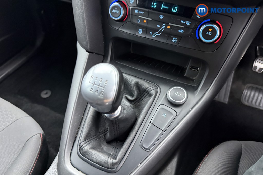 Ford Focus St-Line X Manual Petrol Hatchback - Stock Number (1545430) - 12th supplementary image