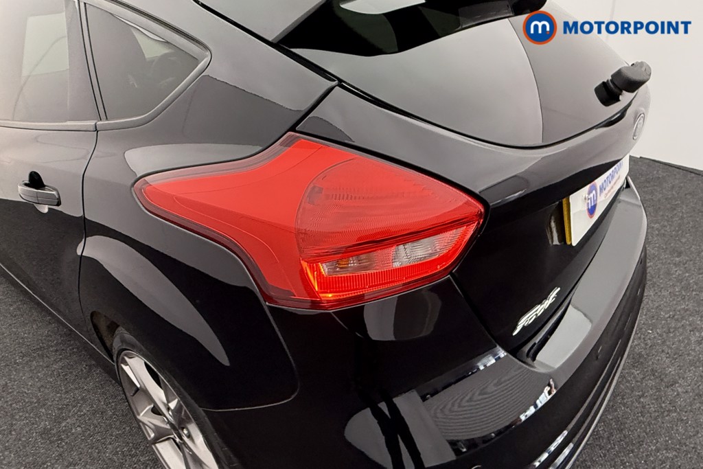 Ford Focus St-Line X Manual Petrol Hatchback - Stock Number (1545430) - 23rd supplementary image