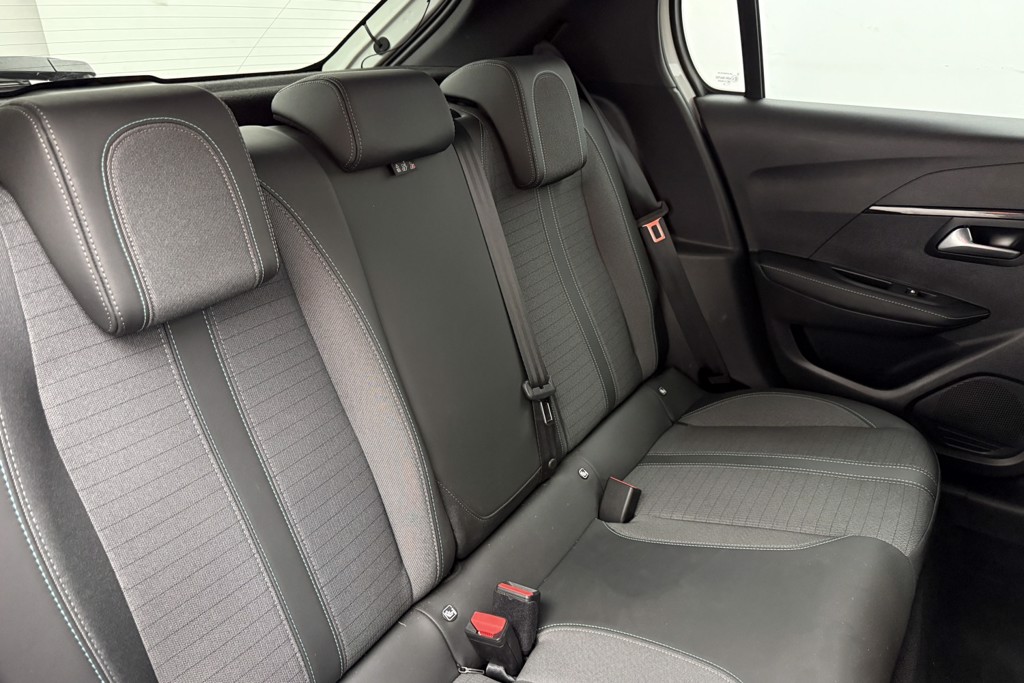 Peugeot 208 Allure Premium Automatic Electric Hatchback - Stock Number (1547047) - 19th supplementary image