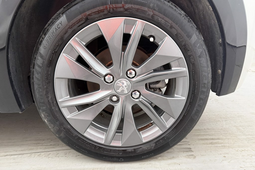 Peugeot 208 Allure Premium Automatic Electric Hatchback - Stock Number (1547047) - 26th supplementary image