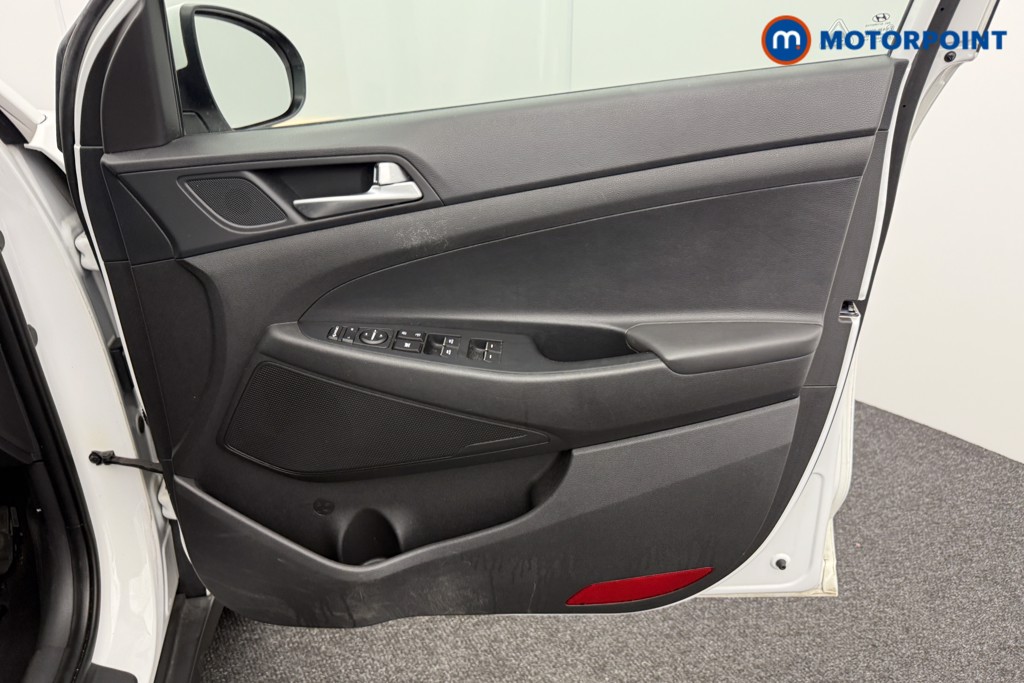Hyundai Tucson Se Nav Manual Petrol SUV - Stock Number (1548138) - 16th supplementary image