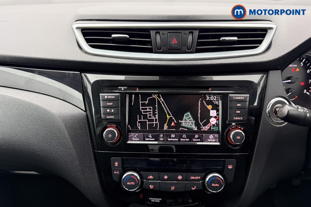 Nissan Qashqai N-Connecta Manual Petrol SUV - Stock Number (1548343) - 1st supplementary image