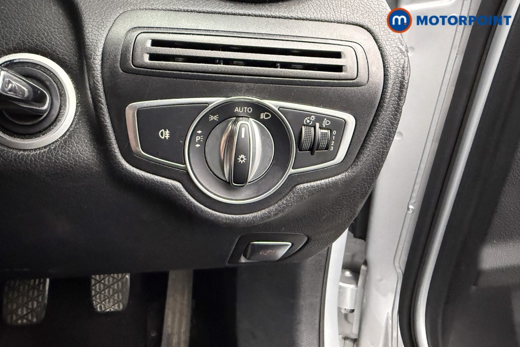 Mercedes-Benz C Class SE Manual Petrol Saloon - Stock Number (1548820) - 14th supplementary image