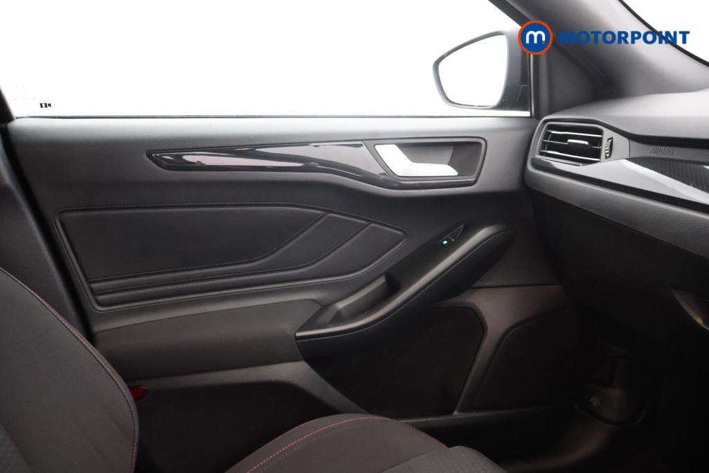 Ford Focus St-Line Manual Petrol Hatchback - Stock Number (1549345) - 7th supplementary image
