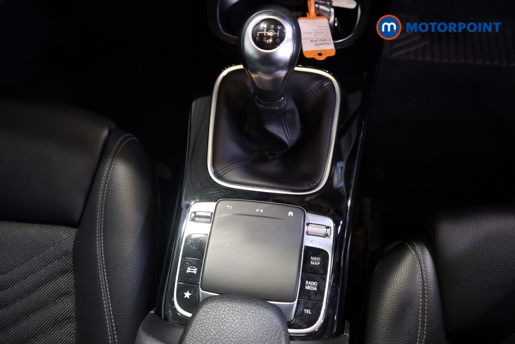 Mercedes-Benz A Class SE Manual Petrol Hatchback - Stock Number (1549455) - 8th supplementary image
