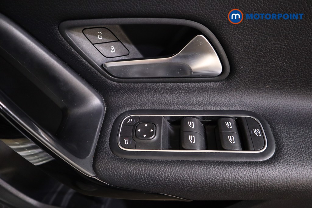 Mercedes-Benz A Class SE Manual Petrol Hatchback - Stock Number (1549455) - 9th supplementary image