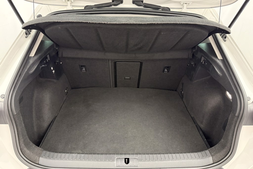 Cupra Formentor V1 Automatic Petrol Plug-In Hybrid SUV - Stock Number (1550562) - 26th supplementary image