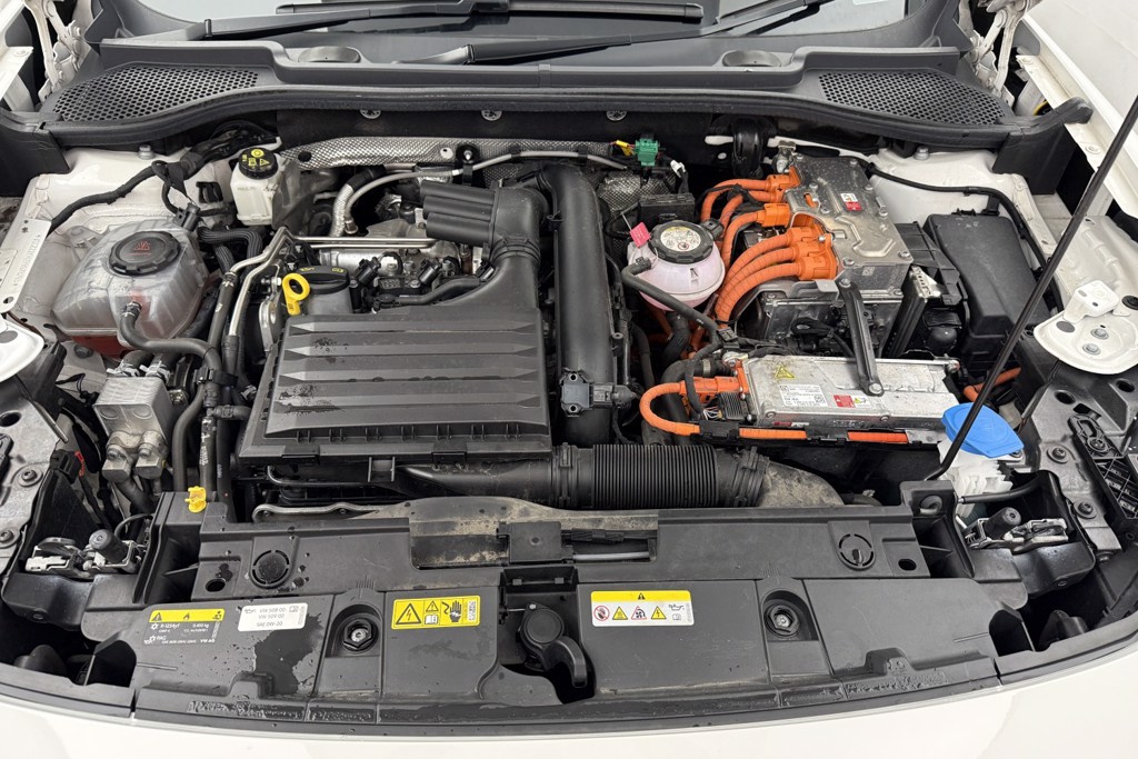 Cupra Formentor V1 Automatic Petrol Plug-In Hybrid SUV - Stock Number (1550562) - 29th supplementary image
