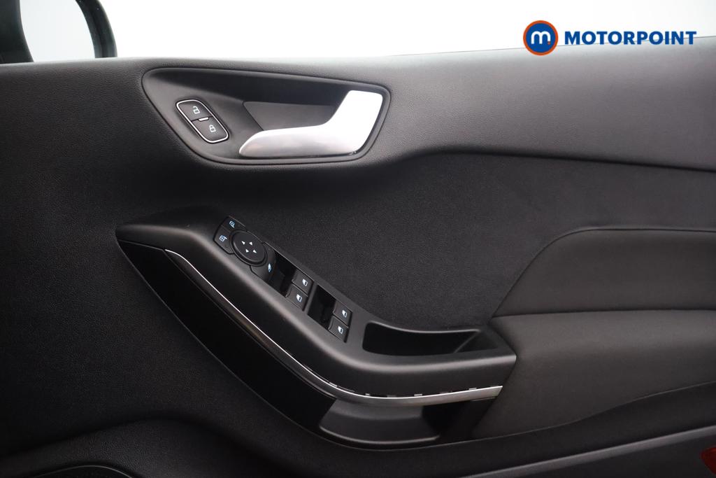 Ford Fiesta Titanium Manual Petrol Hatchback - Stock Number (1550917) - 5th supplementary image