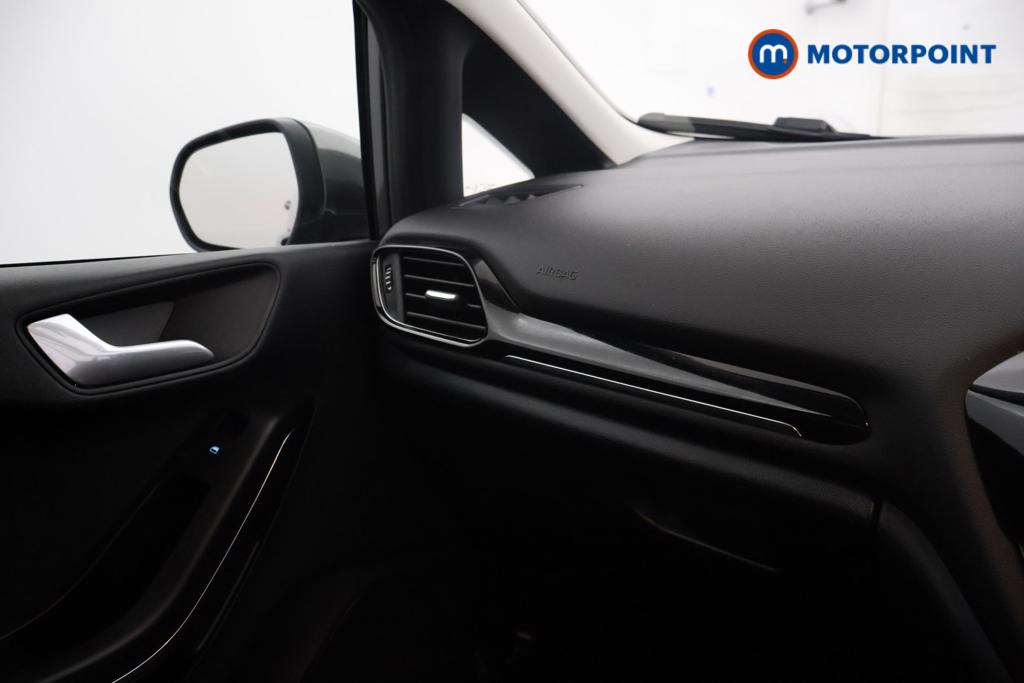 Ford Fiesta Titanium Manual Petrol Hatchback - Stock Number (1550917) - 9th supplementary image