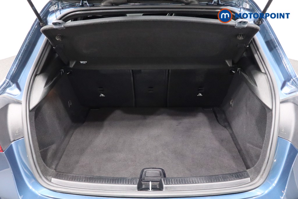 Mercedes-Benz A Class Amg Line Executive Edition Automatic Petrol Hatchback - Stock Number (1552373) - 30th supplementary image