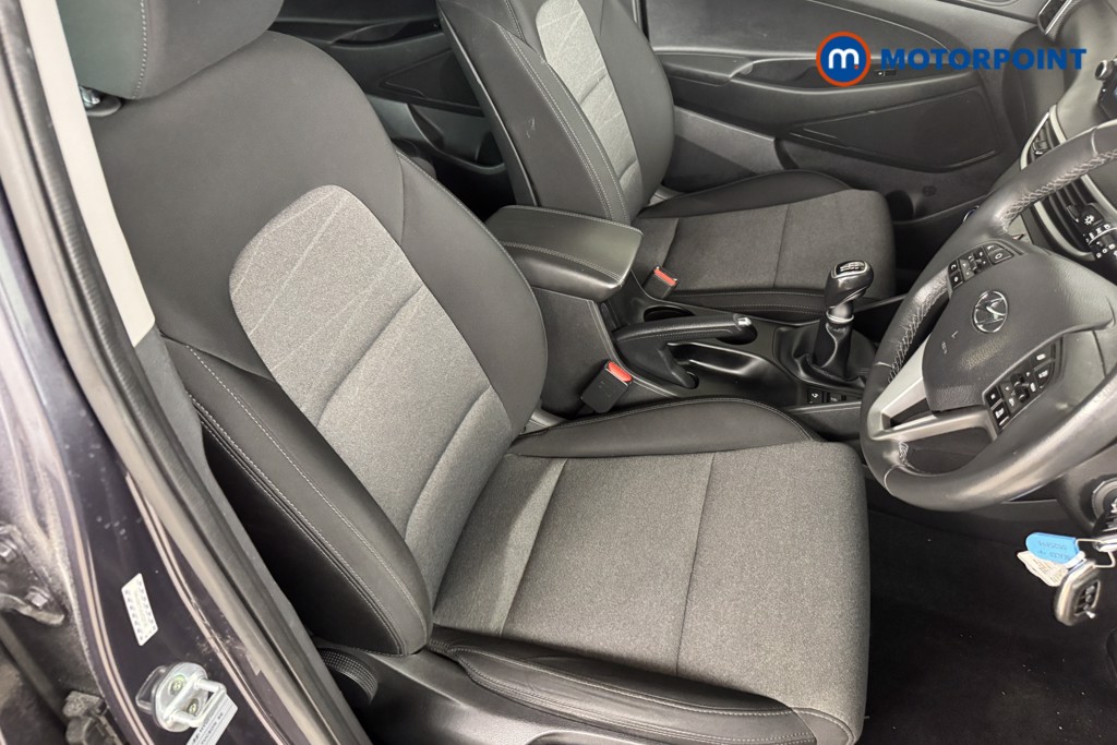 Hyundai Tucson Se Nav Manual Petrol SUV - Stock Number (1552865) - 5th supplementary image