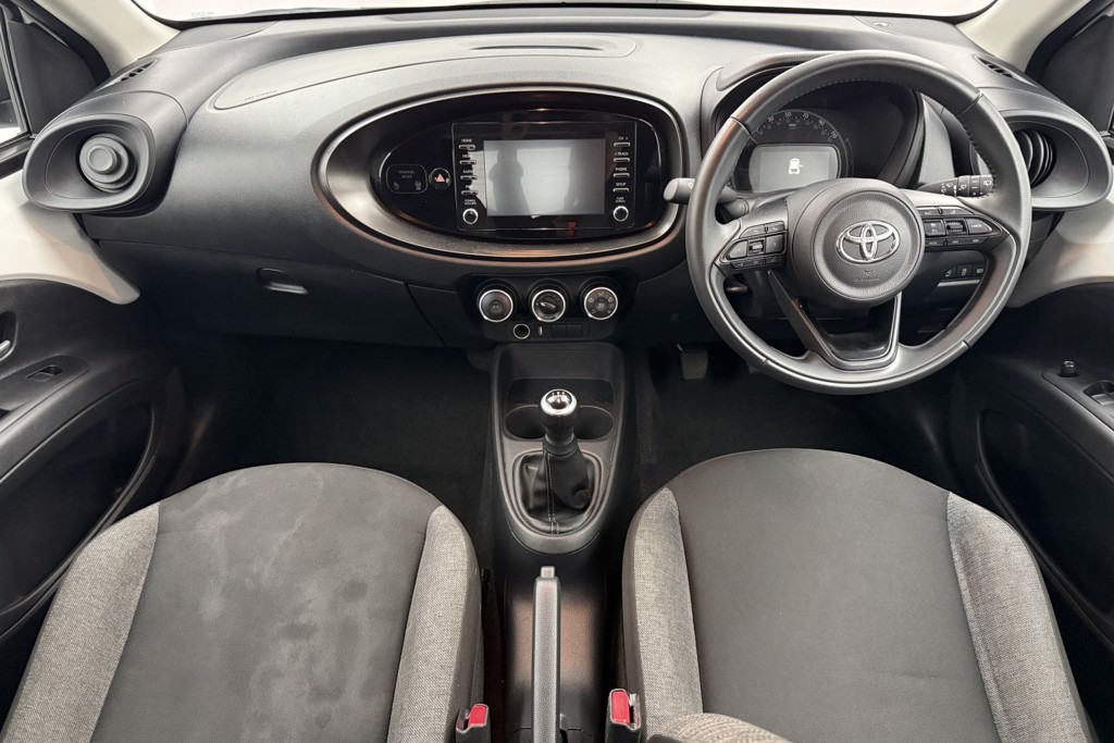 Toyota Aygo X Pure Manual Petrol Hatchback - Stock Number (1553347) - 2nd supplementary image