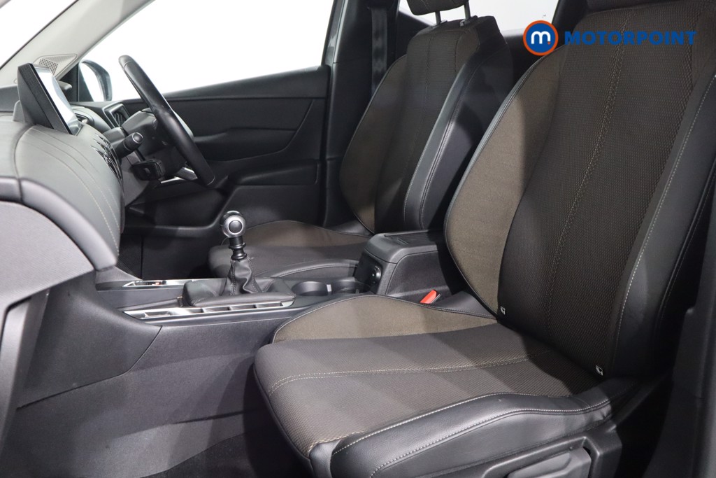 DS Ds 3 Bastille Manual Petrol SUV - Stock Number (1553389) - 4th supplementary image