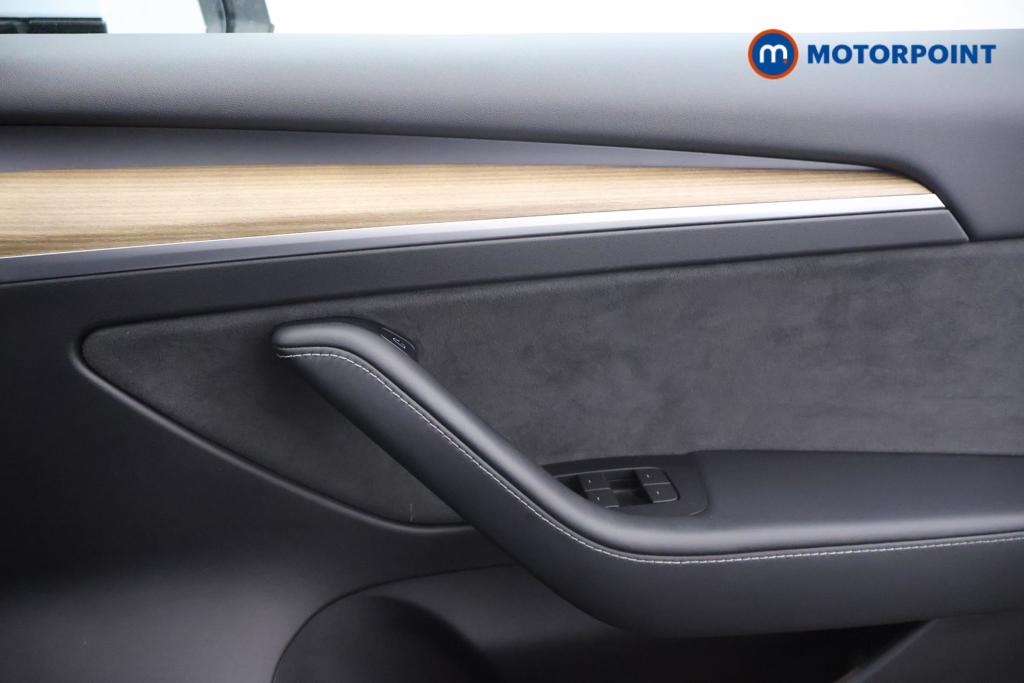 Tesla Model 3 Long Range Automatic Electric Saloon - Stock Number (1553963) - 4th supplementary image