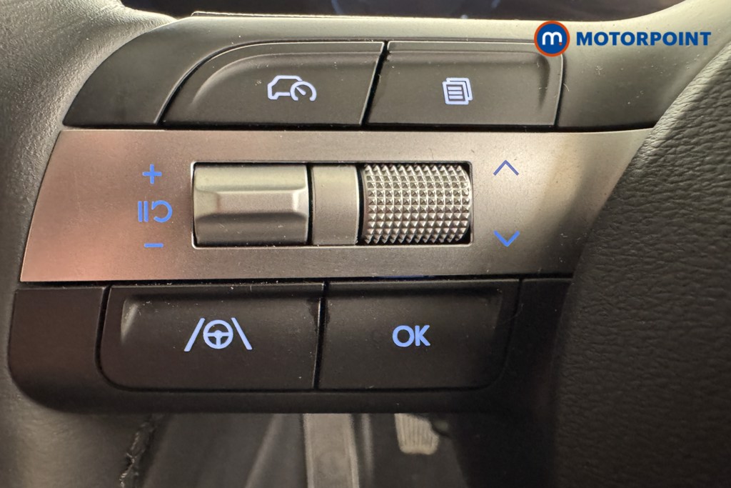 Hyundai Tucson Premium Manual Petrol SUV - Stock Number (1554163) - 13th supplementary image