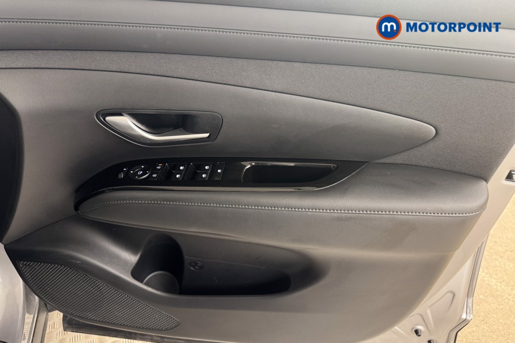 Hyundai Tucson Premium Manual Petrol SUV - Stock Number (1554163) - 15th supplementary image