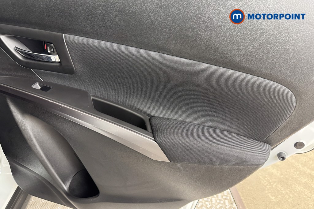 Suzuki S-Cross Motion Automatic Petrol-Electric Hybrid SUV - Stock Number (1554302) - 18th supplementary image