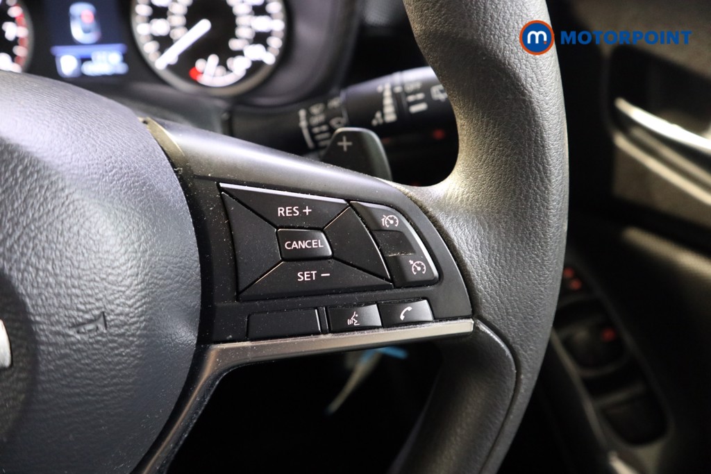 Nissan Juke Acenta Automatic Petrol SUV - Stock Number (1554445) - 4th supplementary image