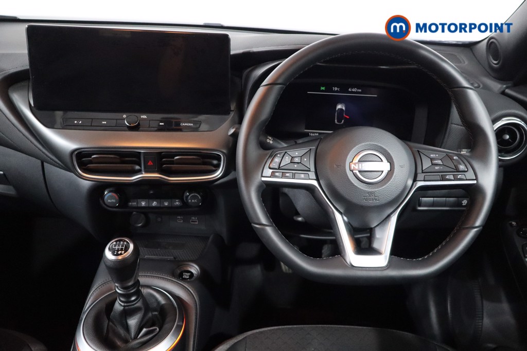 Nissan Juke N-Connecta Manual Petrol SUV - Stock Number (1554840) - 3rd supplementary image