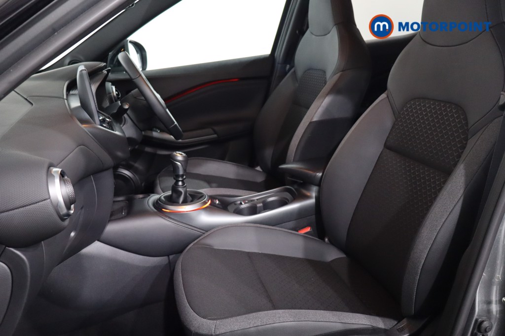 Nissan Juke N-Connecta Manual Petrol SUV - Stock Number (1554840) - 4th supplementary image