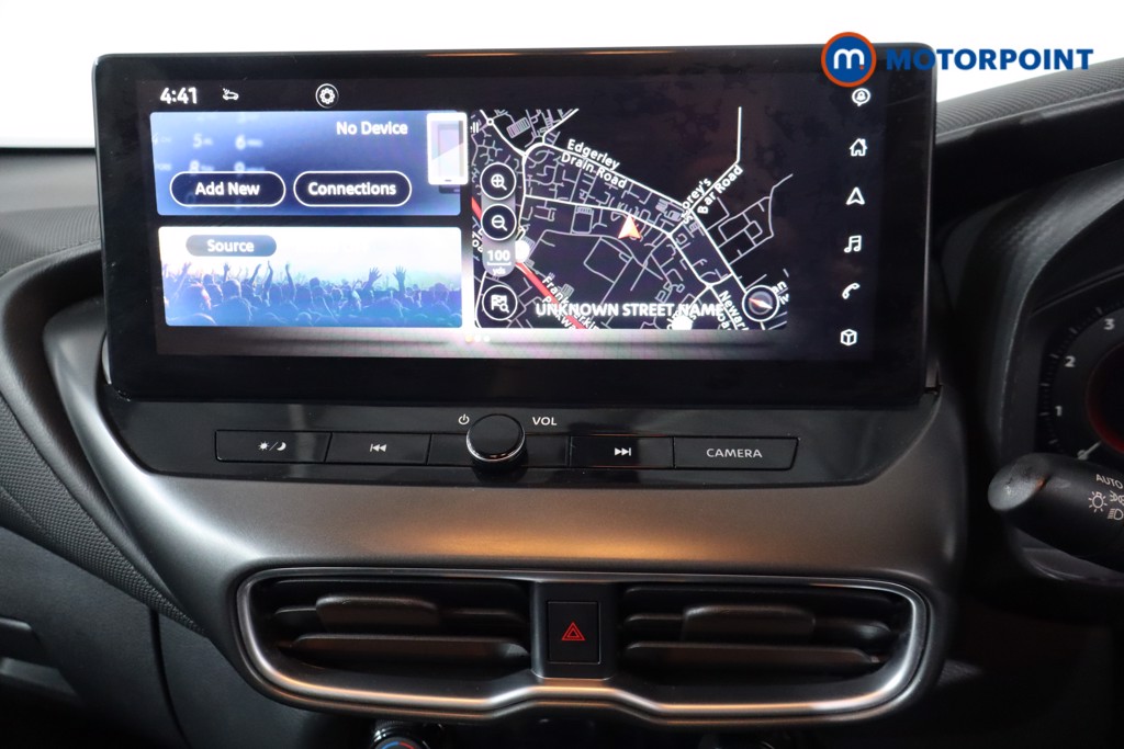 Nissan Juke N-Connecta Manual Petrol SUV - Stock Number (1554840) - 15th supplementary image