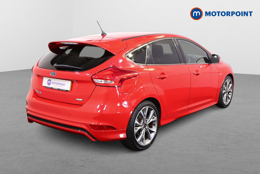 Ford Focus St-Line Manual Petrol Hatchback - Stock Number (1555490) - Drivers side rear corner