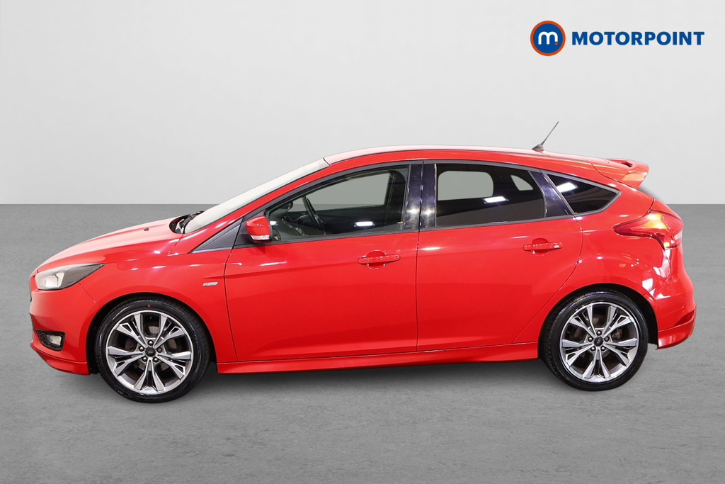 Ford Focus St-Line Manual Petrol Hatchback - Stock Number (1555490) - Passenger side