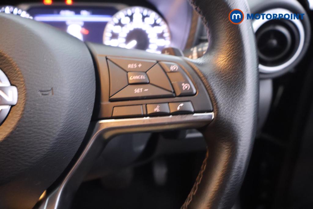 Nissan Juke N-Connecta Automatic Petrol SUV - Stock Number (1555583) - 4th supplementary image