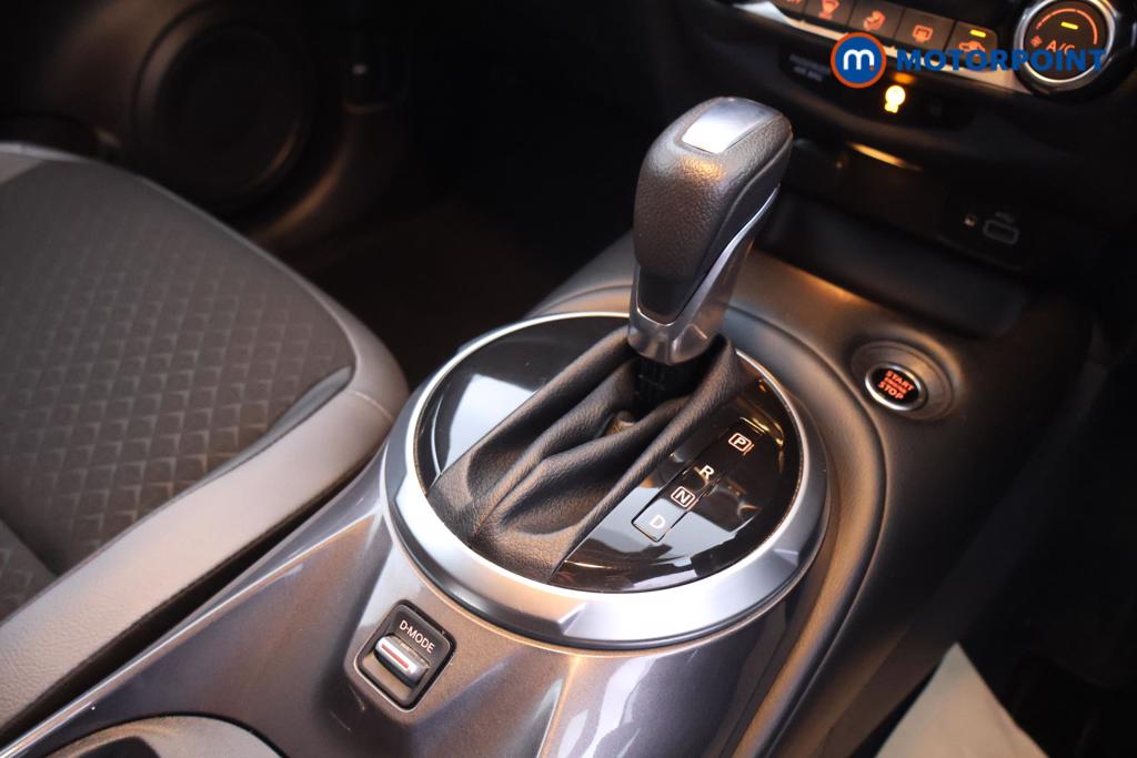 Nissan Juke N-Connecta Automatic Petrol SUV - Stock Number (1555583) - 7th supplementary image