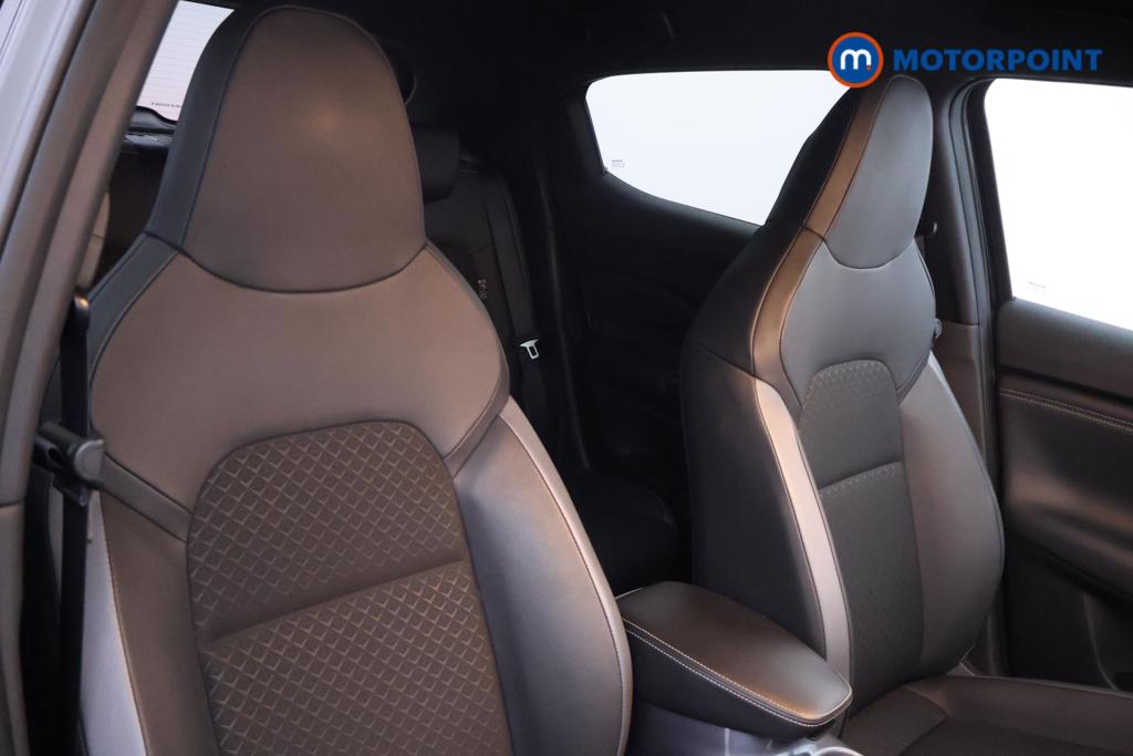 Nissan Juke N-Connecta Automatic Petrol SUV - Stock Number (1555583) - 10th supplementary image
