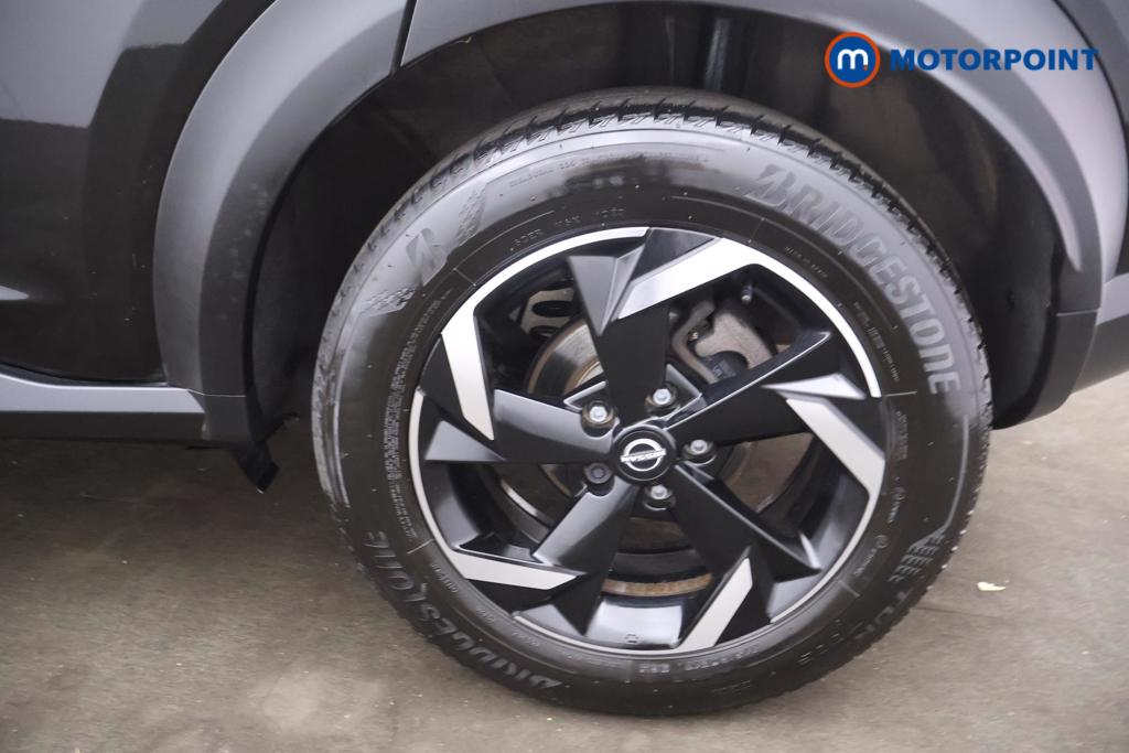 Nissan Juke N-Connecta Automatic Petrol SUV - Stock Number (1555583) - 16th supplementary image