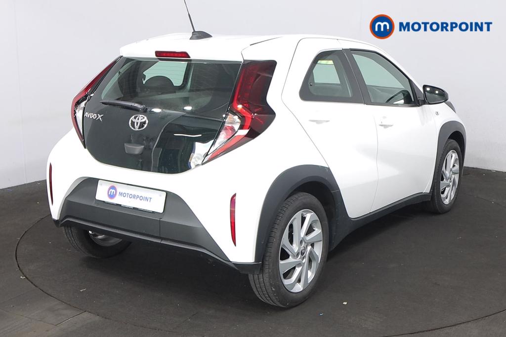 Toyota Aygo X Pure Manual Petrol Hatchback - Stock Number (1555615) - Drivers side rear corner